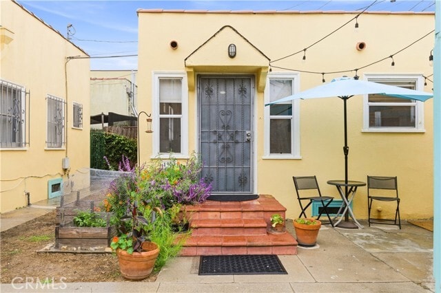 Building Photo - 1950 S Palm Grove Ave