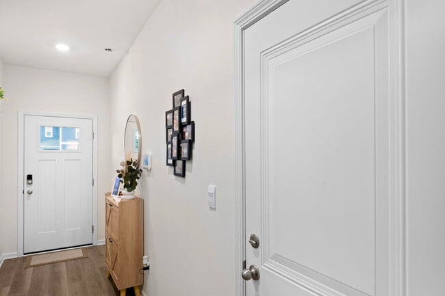 2921 Acadia Cir