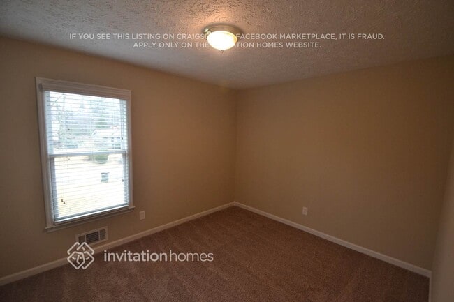 Photo - 2887 Country Ln NW