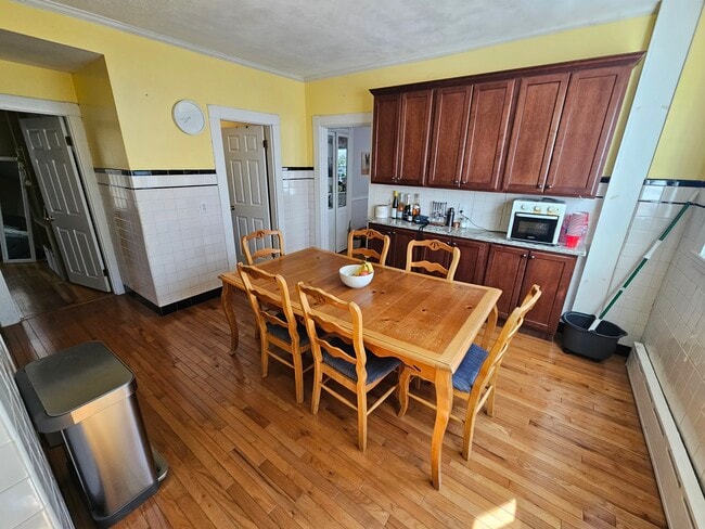 Building Photo - 23 Gorham St Unit 1