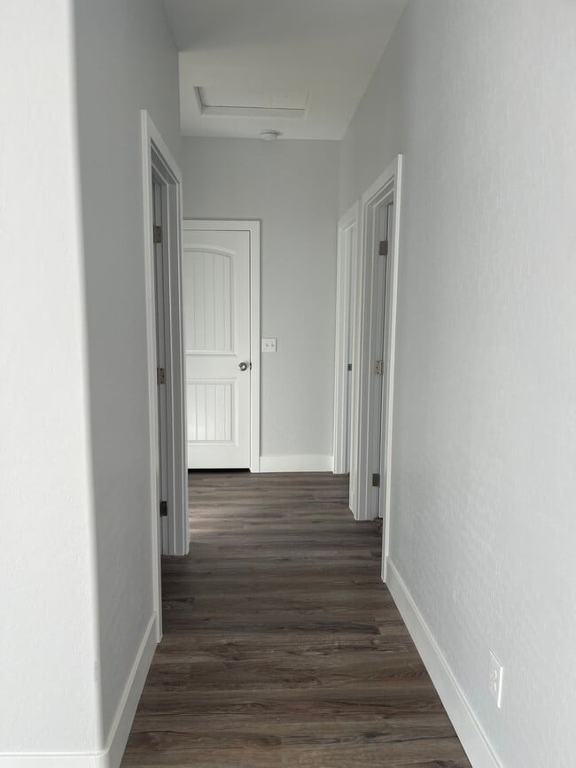 Building Photo - 3 Bedroom in Pahrump Unit 4