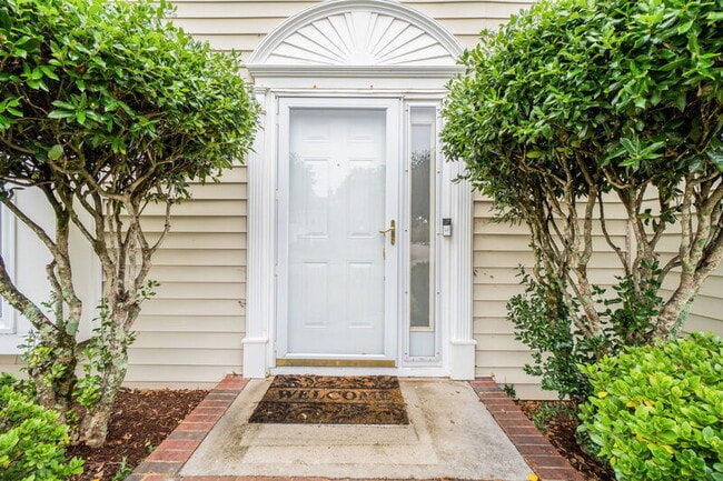 Photo - 625 Creekwood Dr