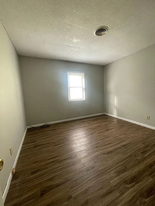 Photo - Charming 2-bedroom in heart of Muncie on Adams St