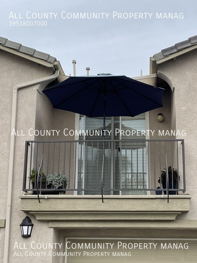 Photo - 31890 Delfina Way