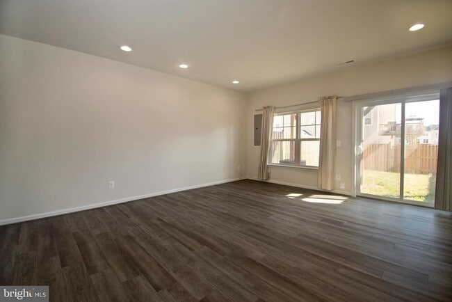 Photo - 105 Gristmill Ct