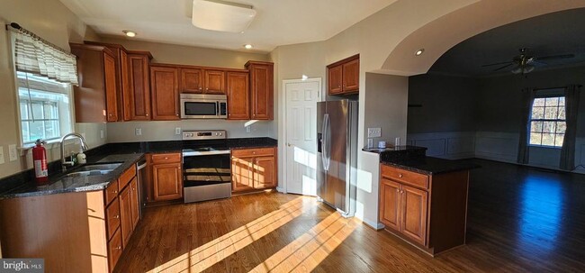 Photo - 71 Babylonica Ct Townhome