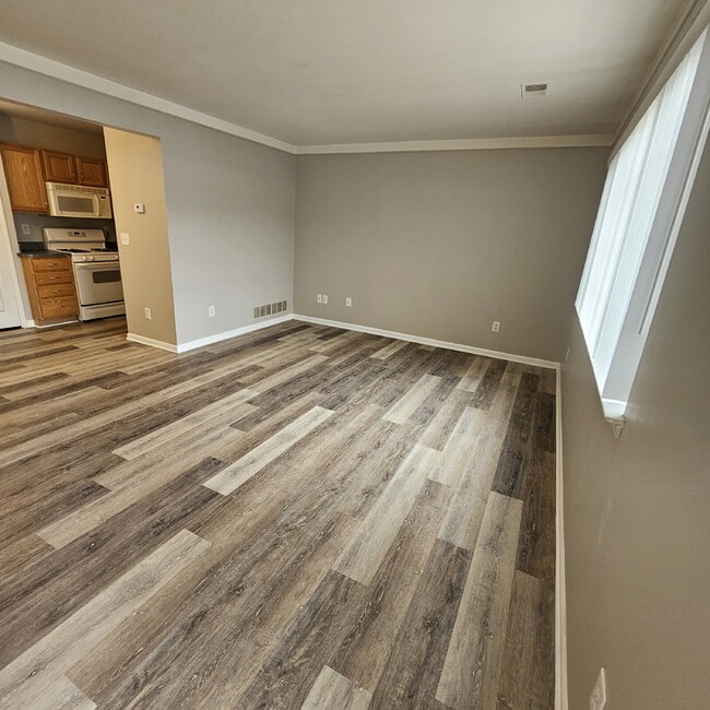 Photo - 2 Bedroom, 1.5 Bath Townhouse w/ Garage & Huge Master Bedroom. Full Sized Washer & Dryer In Unit. Unit Bld #1  #5