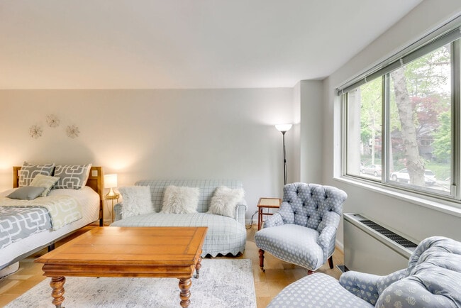 Photo - 2710 Macomb St NW Unidad SI FL3-ID1546421P