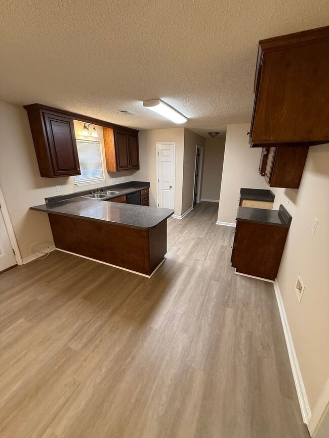 Photo - 1460 Georgia Ave SE