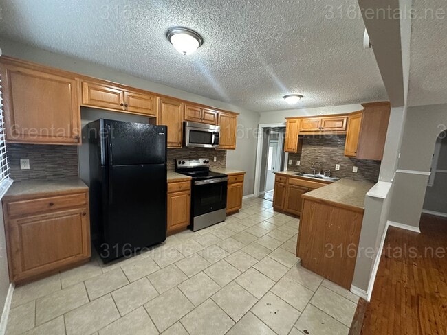 Photo - $1150- 3 bed 1 bath - Single Family Home
