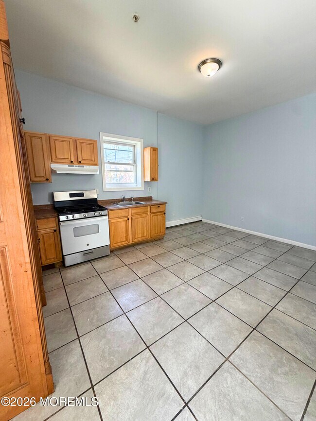 Photo - 410-412-412 1st Ave Unit 1