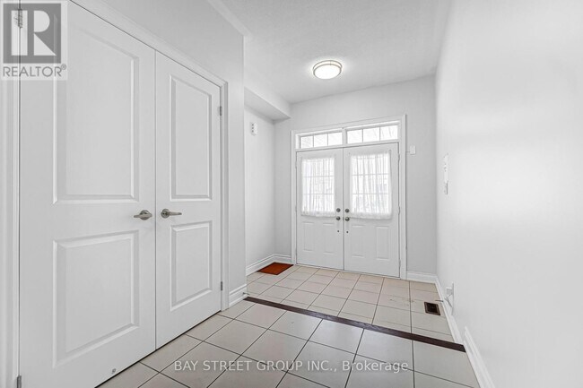 Photo - 60 Mohandas Dr