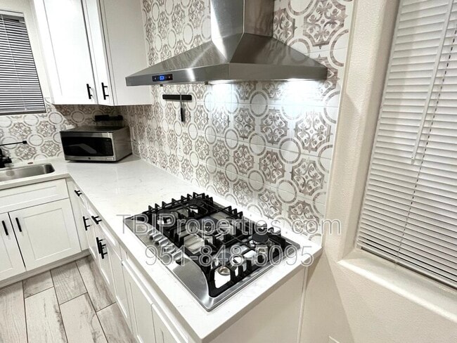 Photo - 5063 Pearblossom Dr