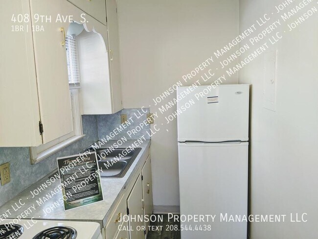 Photo - 408 9th Ave S