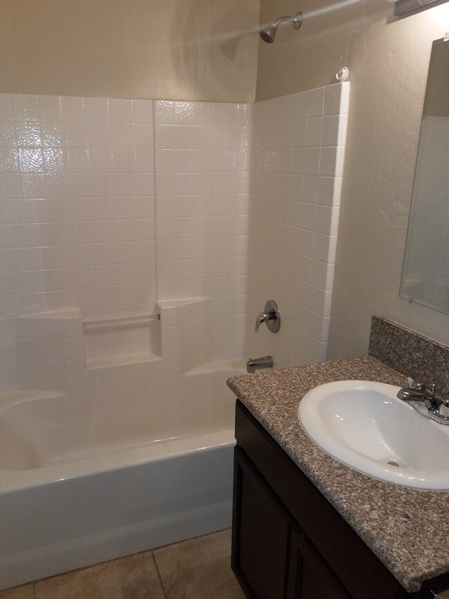 Photo - 643 R St Unit A