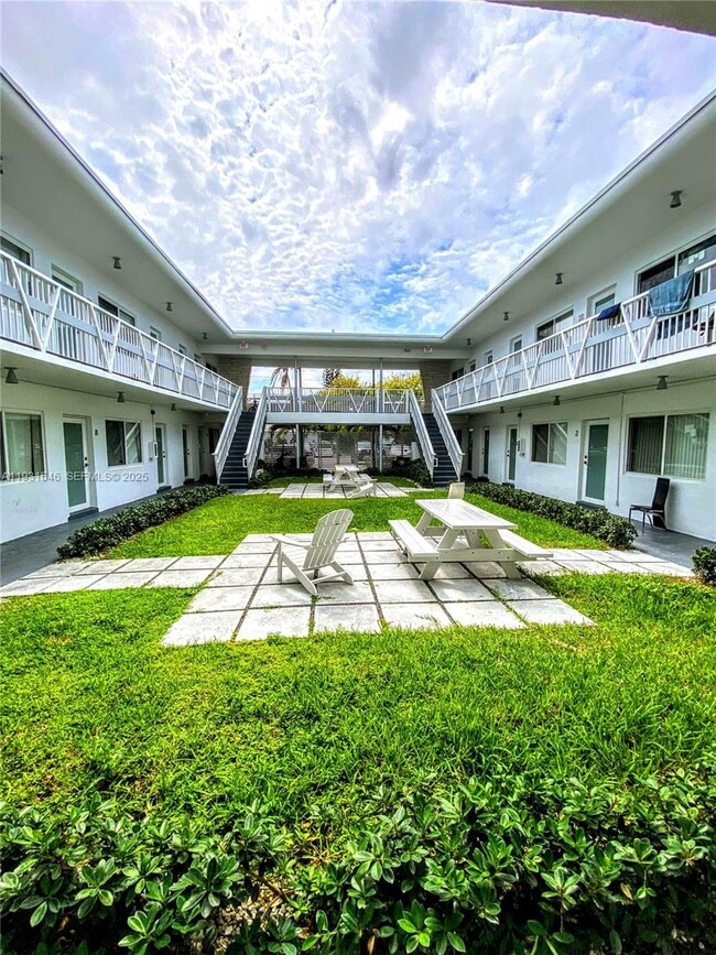 Building Photo - 7291 Gary Ave Unit 7