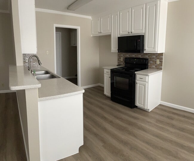 Photo - 129 Wildwood Ct