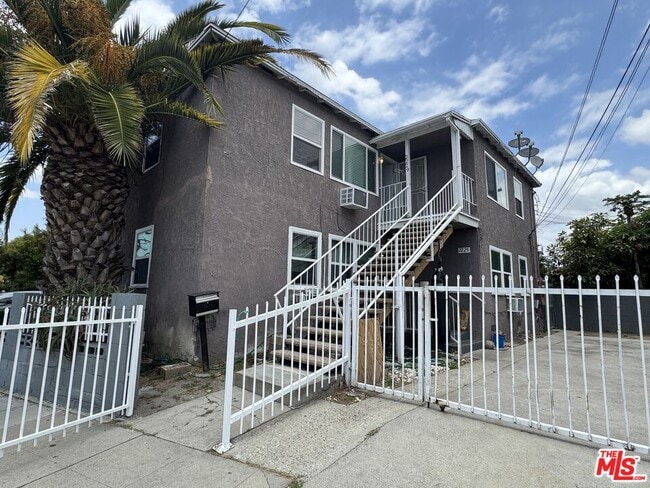 Building Photo - 2229 Obama Blvd