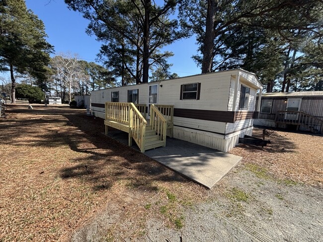 Building Photo - 300 Ricks Rd