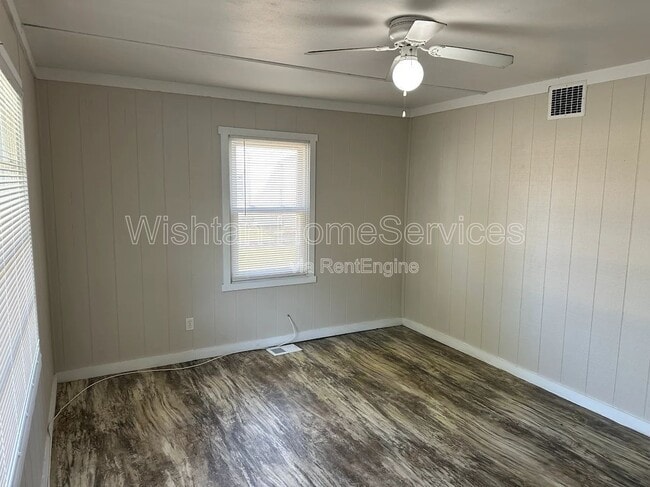 Photo - 934 W Jefferson St