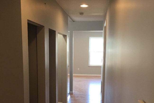 Photo - 136 E 8th Ave Unit Apt. 1