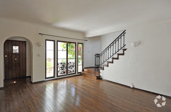 Photo - 1519 N Hayworth Ave Apartment Unit 1519.5