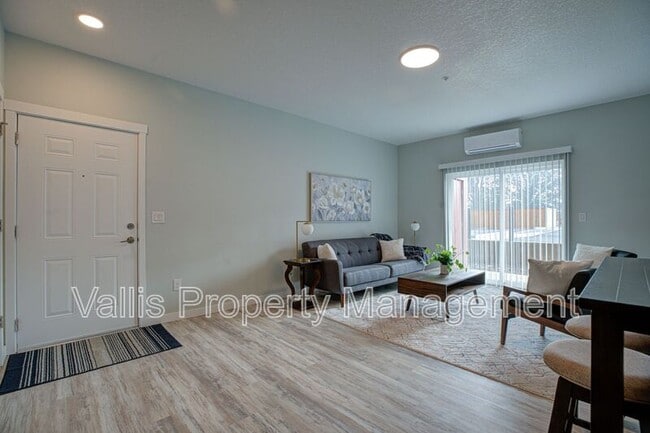 Photo - 13001 S Crompton Ln