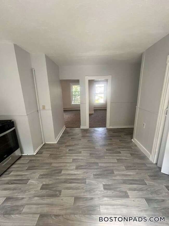 14 Maple St Unit 2