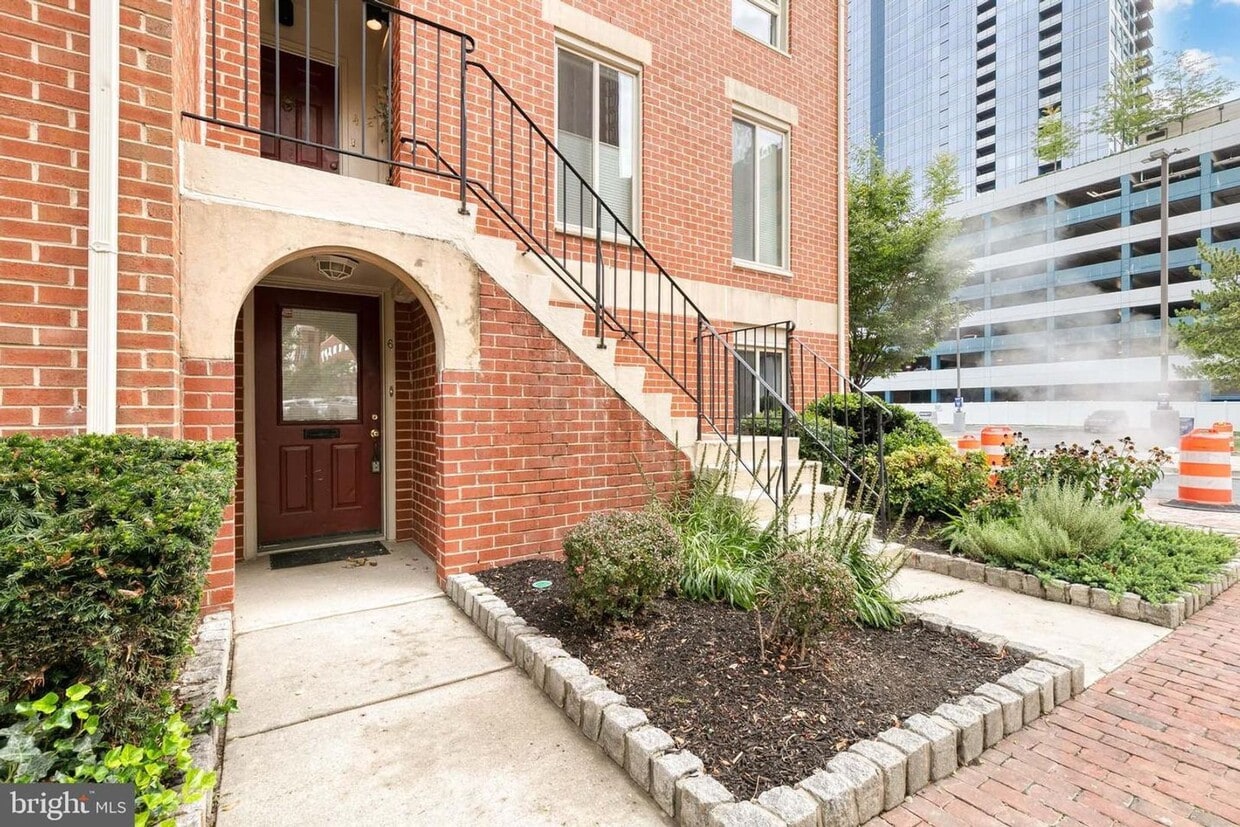 2 Bed/2 Bath Patio Level Condo in Otterbei... - 2 Bed/2 Bath Patio Level Condo in Otterbei...