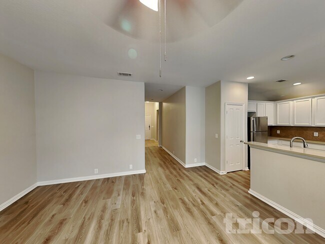Photo - 225 Bison Meadow Dr
