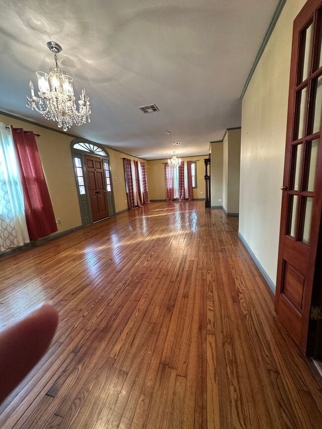 Photo - Luxurious and Spacious in Downtown Houma-4 bedroom 3.5 bath