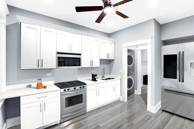 Photo - 5343 S Indiana Ave