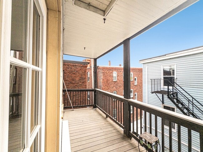 Photo - 16 Arcola St Unit 2