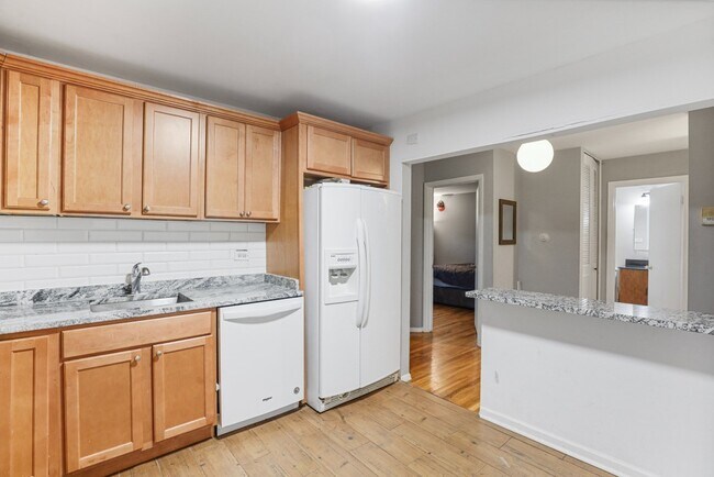 Photo - 8884 Steven Dr Unidad 2B Rental