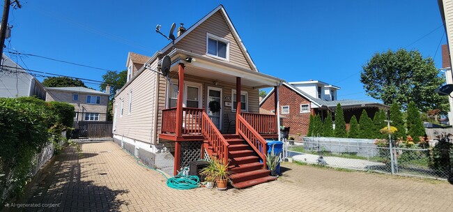 Photo - 4538 S Sawyer Ave