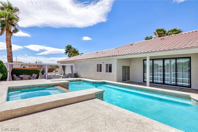 Photo - 6525 Ponderosa Way