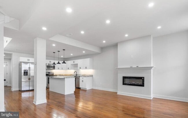 Photo - 2128 N Pulaski St