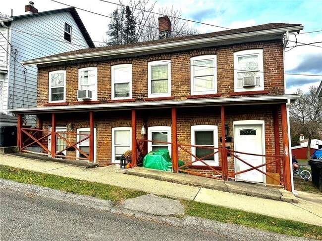 Photo - 20-22 Center St Apartment Unit 1