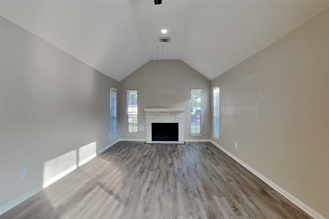 Photo - 5419 Roserock Ln