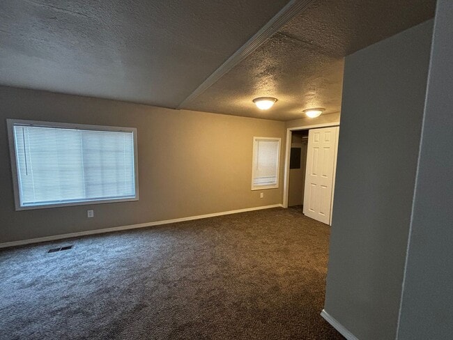11401 SE 227th Pl