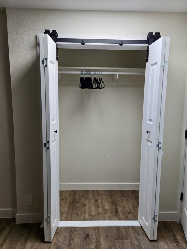 Photo - 43143 Riverview Dr