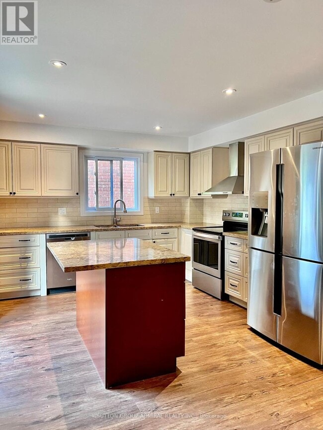 Photo - 71 Trillium Crescent