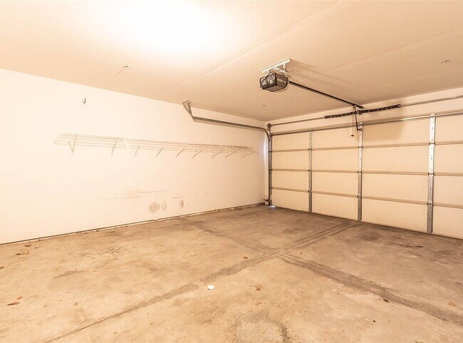 Photo - 663 Worthington Dr