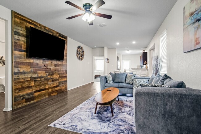 Photo - 5323 Moni Rock Dr