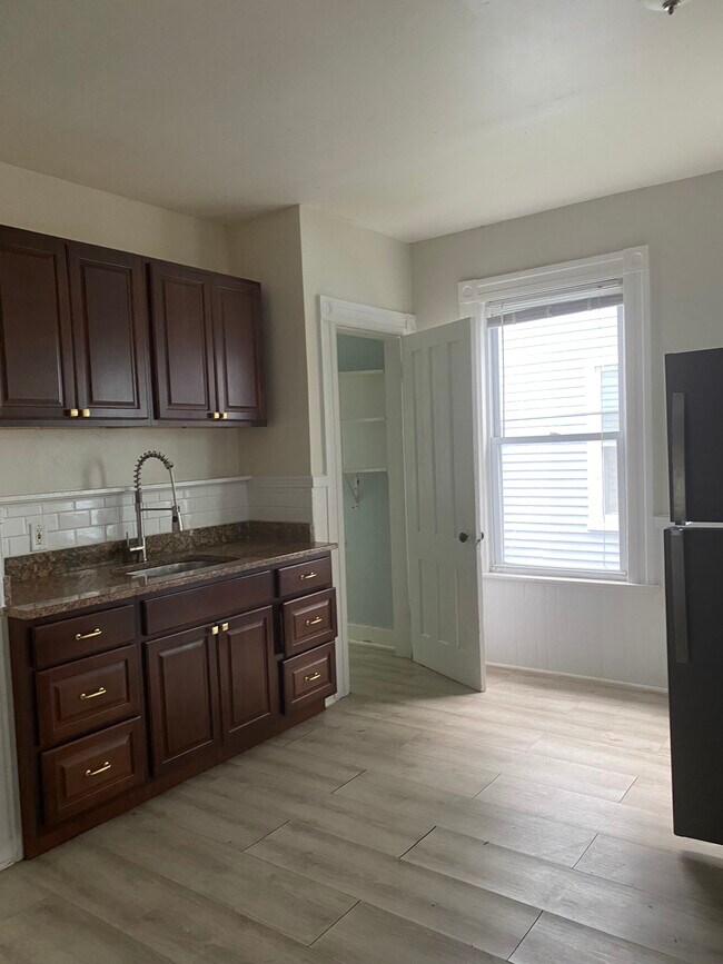 kitchen - 71 Worth St Unit 71 Worth St 1st floor