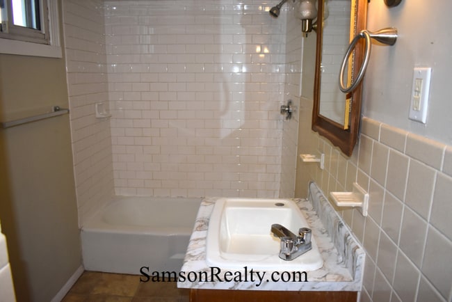 Photo - 180 S Clarendon St Unidad 2