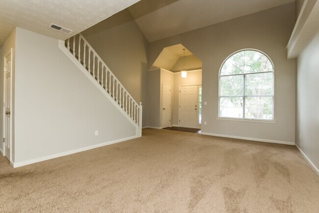 Photo - 650 Compton Ln