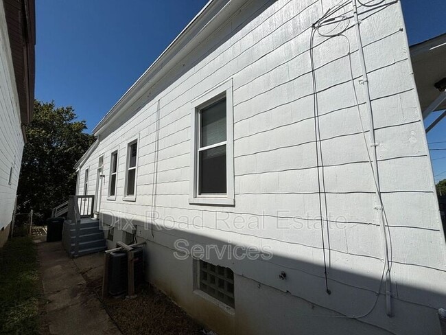 Photo - 1741 Iliff Ave