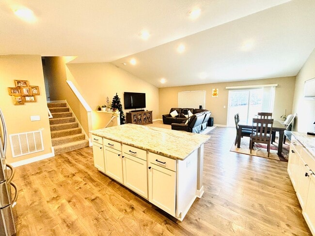 Photo - Amazing updated 4 bed house in Lakeville!