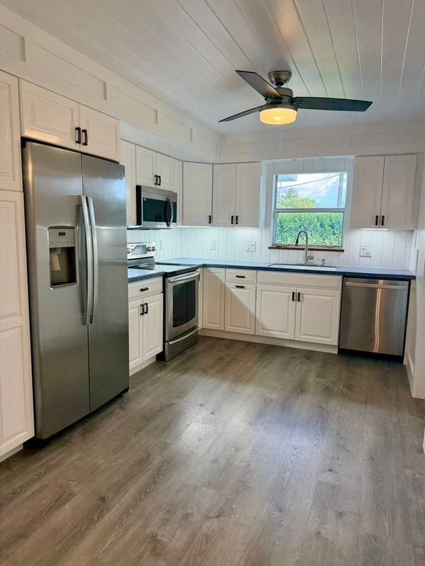Photo - 474 NE 38th St